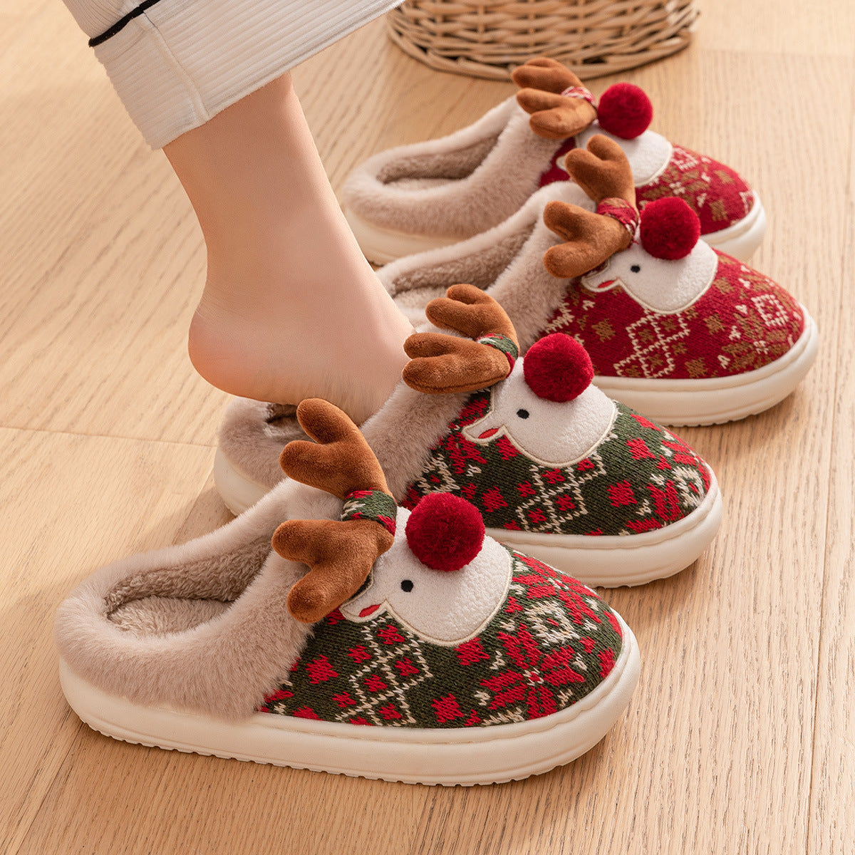 Cute Christmas Elk Plush Slippers - Cozy Winter Non-Slip House Shoes