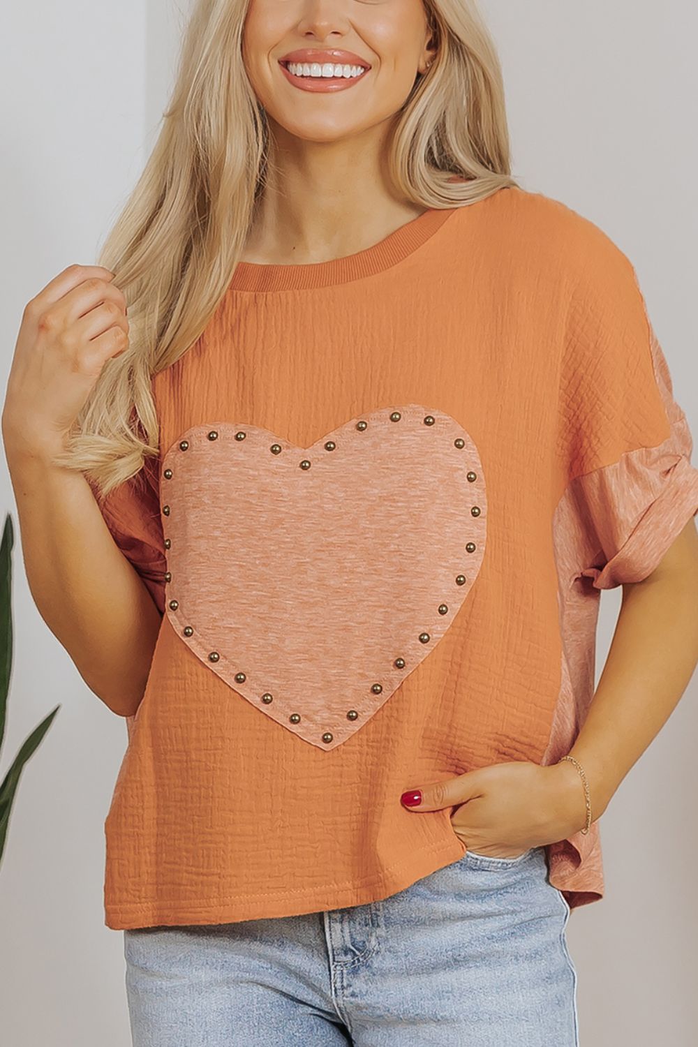 Stud Heart Patch Round Neck Short Sleeve T-Shirt