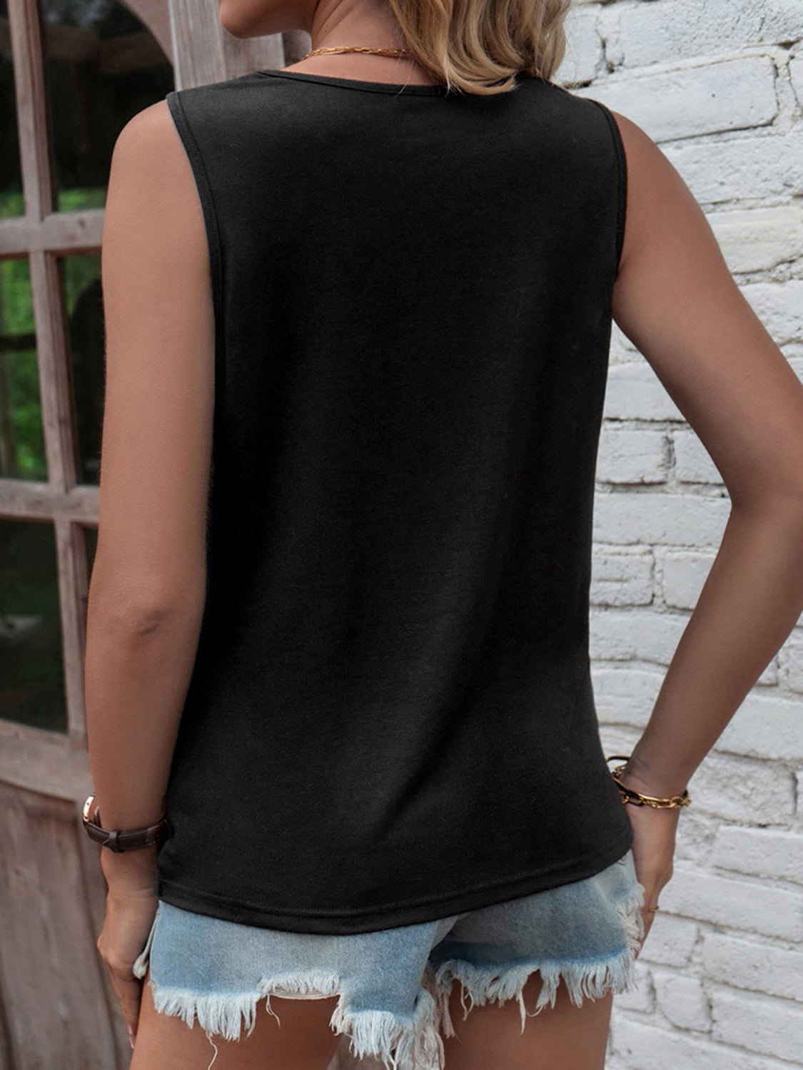 Cutout Twisted Round Neck Tank